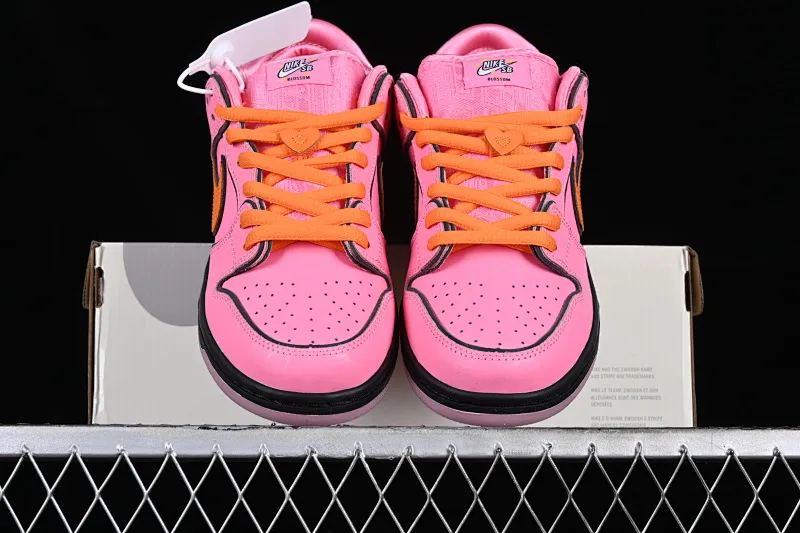 All Categories Nk SB Dunk Series Nk SB Dunk Low Low-top sneakers F version The Powerpuff Girls x Nk SB Dunk Low Powerpuff Girls joint model Low-top casual sneakers FD2631-600